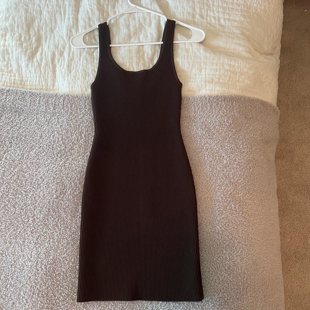 Aritzia, brown sculpt knit dress